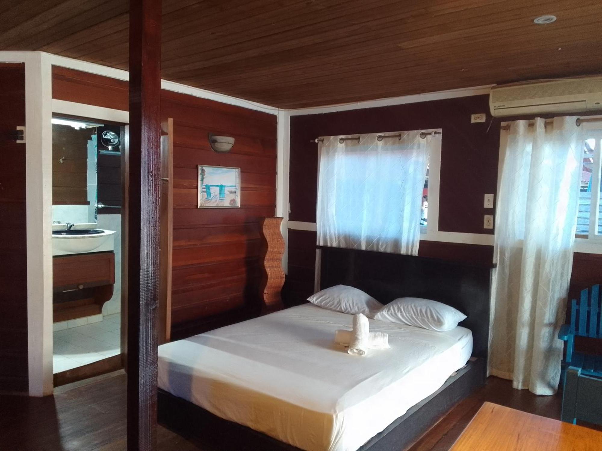 Villa Casa Elba Sobre El Mar Bocas del Toro Exterior foto