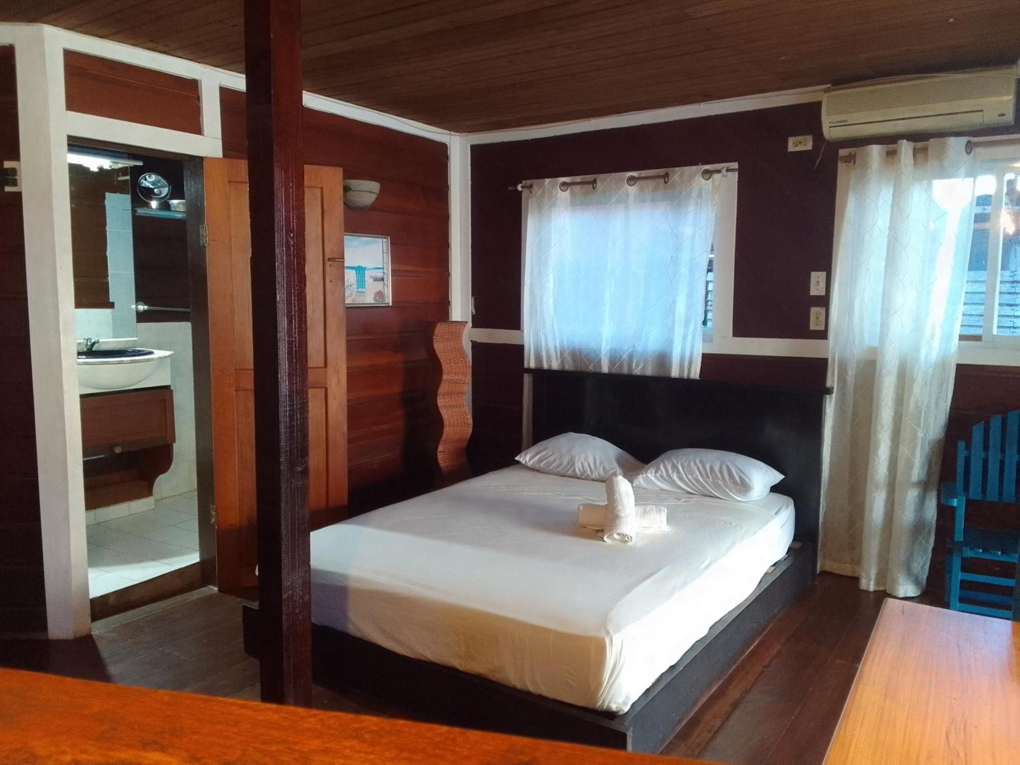Villa Casa Elba Sobre El Mar Bocas del Toro Exterior foto
